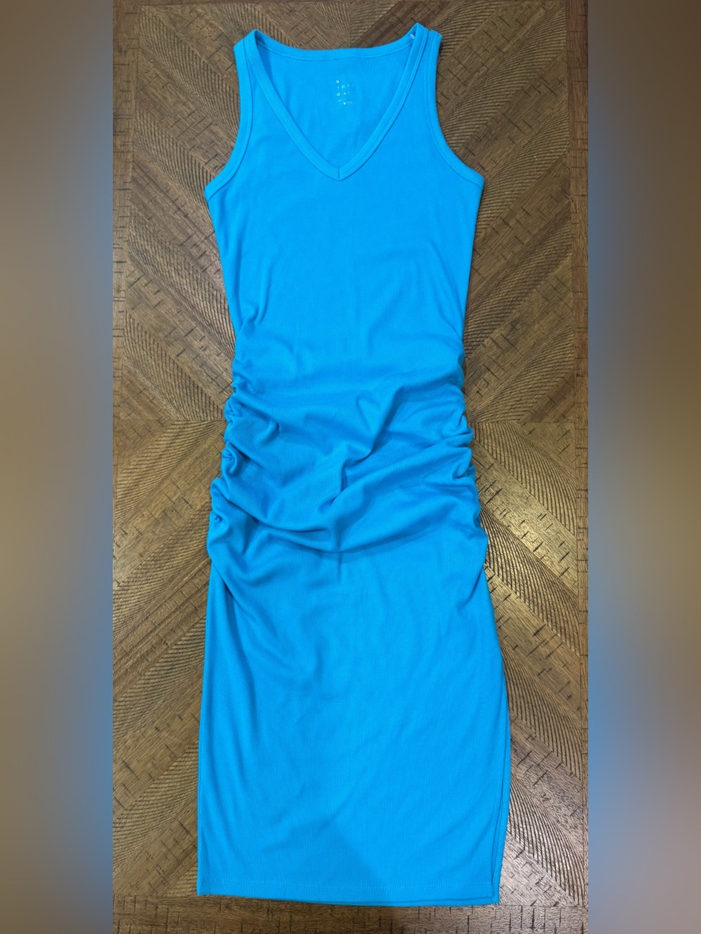 🩵 Bright Turquoise Blue V-Neck Midi Ruched Dress w/ Low Side Slit - size Small - Picture 15 of 15